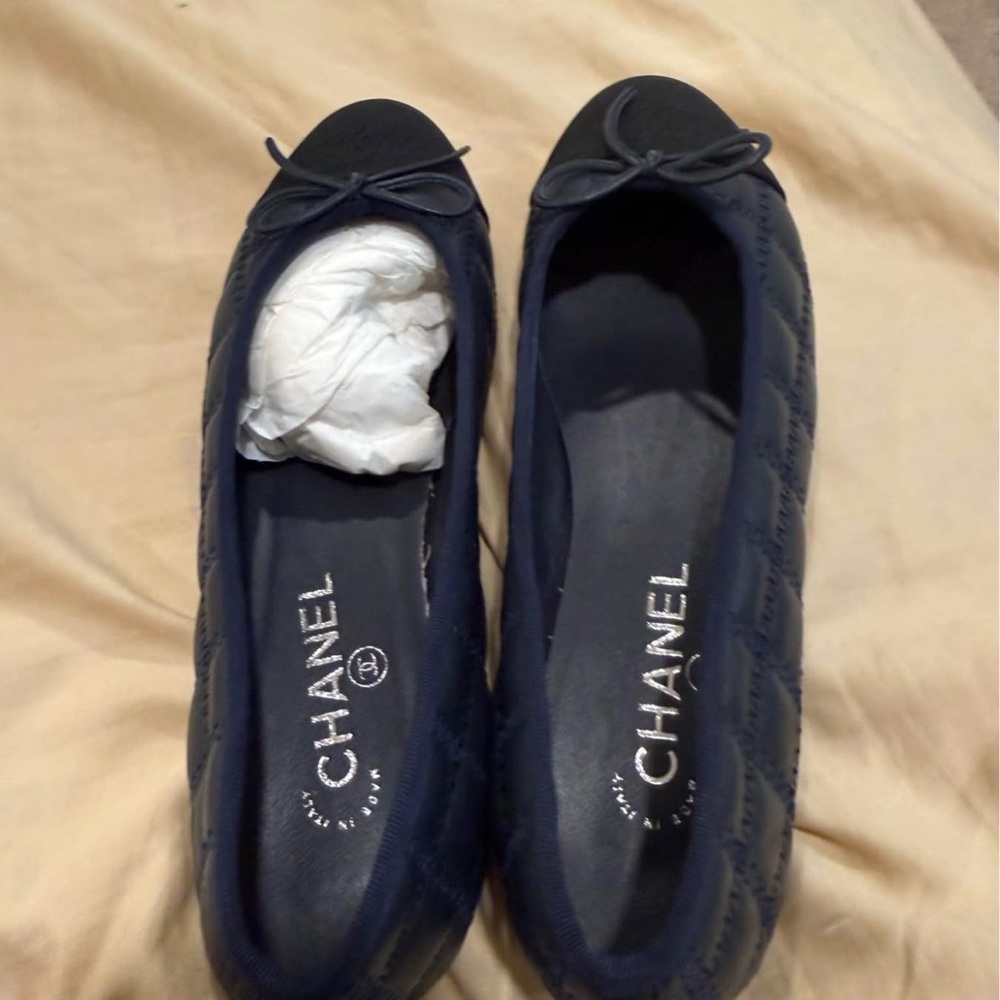 Chanel Navy Quilted Bow Cap-Toe Ballet Flats - Picture 3 of 4